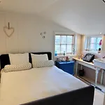 לינה וארוחת בוקר Boutique Dolce Due Assendelft